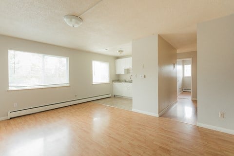 Floor plan for 2 beds, 1 bath, 750 sqft